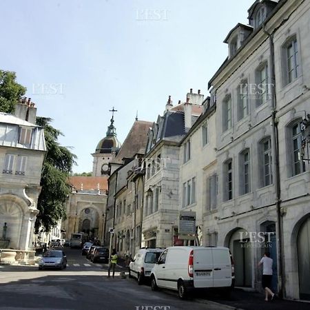 L'Appartement Du Voisin D'Hugo Besancon Bagian luar foto